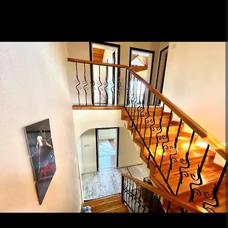 Orange Garden House Villa *
